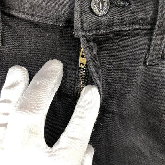 Levi's Mid Length Jean Shorts Womens Size 25 Black Roll Cuff Stretch - Picture 3 of 9